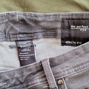 The Perfect NYC Relaxed Fit Gray Jeans